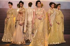 Vikram Phadnis Juhu Western Suburbs Fashion Designers Weddingplz Many celebreties have visited kasara store of vikram phadnis.
