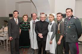 Sick young nanny ida stumbles into the berlin charité hospital. Charite Fernsehserie Wikipedia