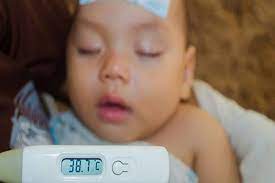 Sukar untuk tidak risau apabila bayi anda sedang menangis dan suhunya meningkat tetapi demam jarang membawa bahaya. Suhu Normal Bayi 1 Tahun Ke Atas Berapa Jika Anak Demam Bagaimana Theasianparent Malaysia