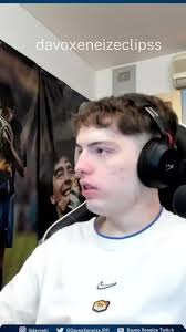 davo peladin • Seguime para más contenido así • #fyp #viral #davo  #davooxeneize #davoclips #clips #clipstwitch #clipsdetwitch #twitchclips  #twitch #streamer