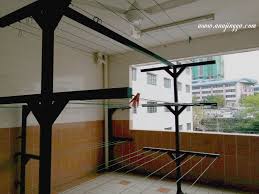 Siapa yang duduk kolej dalam uitm shah alam, jangan berangan nak ada night life sebab ada curfew. Kolej Melati Uitm Shah Alam