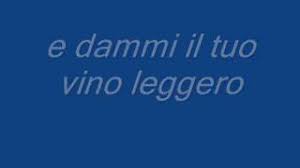 Ti amo, in sogno ti amo, in aria ti amo se viene testa vuol dire che basta lasciamoci ti amo, io sono, ti amo, in fondo un uomo che non ha freddo nel cuore, nel letto comando io ma tremo davanti al tuo seno, ti odio e ti amo, e' una farfalla. Chords For Umberto Tozzi Ti Amo La Plus Belle Chanson D Am