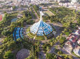 Majlis bandaraya ipoh (mbi) duration: Aerial View Of Majlis Bandaraya Kuching Selatan Building Located Stock Photo Picture And Royalty Free Image Image 156133765