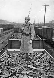 We did not find results for: L Occupation De La Ruhr Histoire Et Analyse D Images Et Oeuvres
