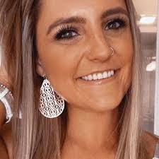 Angelica Pizano's Instagram, Twitter & Facebook