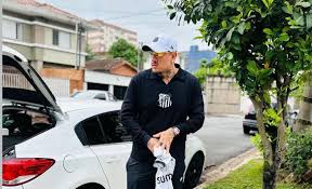Tenho Mais Discos Que Amigos - News update