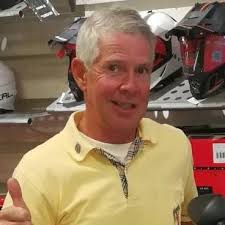 Does anyone's 1300 gs go up when pillion gets off when set in automatic  with adaptive height control thanks