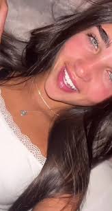 What Tan Does Sienna Walker Use