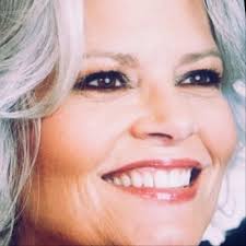 Yesterday I celebrated 5 years with Robert Half… Prior to joining RH, I  worked for a private mental health facility alongside some of the smartest,  kindest people pursuing bold, innovative ideas… |