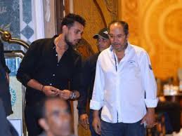 Others with a similar name. Ø§Ù†Ù‡ÙŠØ§Ø± Ø§Ø­Ù…Ø¯ Ø§Ù„ÙÙŠØ´Ø§ÙˆÙŠ Ø¹ÙŠÙ†