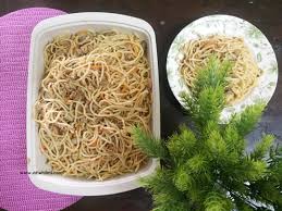 Spaghetti panggang brulee adalah campuran resep spaghetti bolognese dan saus bechamel yang dipanggang menjadi hidangan pasta yang creamy dan lumer. Atiehilmi Com Malaysian Lifestyle Blogger Resepi Spaghetti Goreng Buat Mereka Yang Tak Makan Mee Kuning