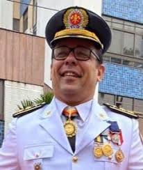 Comandante do Corpo de Bombeiros no Sul da Bahia, Tenente Coronel Manfredo  recebe a Medalha Thomé de Souza