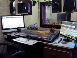 As a result, a single song might have as many as 12 producers. What Is Sound Engineering Scope And Career Opportunities Careerindia