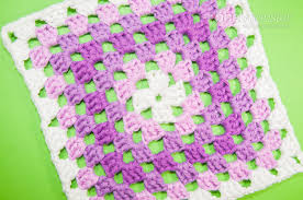 Dies ist keine fertige decke. Granny Square Klassisch Im Quadrat Anleitung Hakelanleitung Premium Kostenlose Anleitungen Ribbelmonster