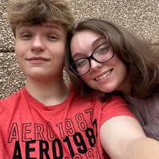 Eyup lads n lasses. Just a quick one. If I want to buy some new tuning  heads that tune really slowly, i.e. more winding per semi-tone, am I  looking for 'high-ratio' or '