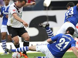 Learn all the details about danilo avelar (danilo fernando avelar), a player in cagliari for the 2020 season on as.com. Spielanalyse Lakic Schiesst Lautern Zum Sieg Fc Schalke 04 1 Fc Kaiserslautern 0 1 31 Spieltag Bundesliga 2010 11 Kicker