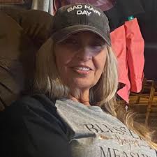 Any good places to get hair cut that isn't booked far out.