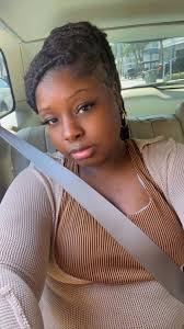 Lorraine Timmons's Instagram, Twitter & Facebook