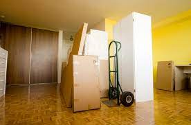 Neben iloxx und dem maxitransport der dhl gibt es auch noch viele kleinere anbieter von möbeltransporten, hier empfehlen wir eine googlesuche. Schrank Verschicken Kostenuberblick Versandhinweise