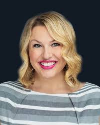 Samantha Dickinson's Instagram, Twitter & Facebook