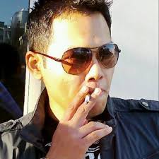 This page is about maxis which is located in sunway pyramid shopping mall. Khairul Anwar Amir On Twitter Maxis Centre Sunway Pyramid Lems