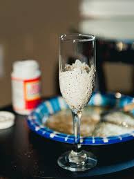 In this tutorial we do the mod podge and epoxy seal version of the glitter wine glass.of the two ways we did this, we found we preferred the mod podge and ep. How To Make Glitter Champagne Flutes Hgtv