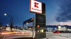 Totuşi, programul kaufland 1 decembrie 2019 poate diferi în funcţie de oraş. Program Kaufland De CrÄciun IatÄ Care Este Programul Hipermarketului Kaufland De CrÄciun Antena 3