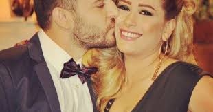 وبارك اللواء بهجت سليمان والسفير السوري السابق في الأردن, لعدد من الضباط السوريين تسلمهم مناصبهم الجديدة بمنشور له على. Ø­Ø³Ø§Ù… Ø¬Ù†ÙŠØ¯ ÙˆØ¥Ù…Ø§Ø±Ø§Øª Ø±Ø²Ù‚ Ø­Ø¨ Ù…Ù† Ø§Ù„Ù†Ø¸Ø±Ø© Ø§Ù„Ø£ÙˆÙ„Ù‰ ÙˆÙÙ‚Ø¯Ø§ Ø·ÙÙ„Ù‡Ù…Ø§ ÙˆØ¥Ù†ÙØµÙ„Ø§ 3 Ù…Ø±Ø§Øª Ù„Ù‡Ø°Ø§ Ø§Ù„Ø³Ø¨Ø¨