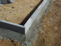 Comment poser des éléments de bordure en béton de niveau dans son jardin : Comment Couper Des Angles Bordure En Beton 12 Messages