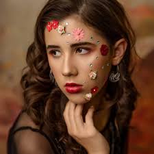 Boxing is too 🥊😉☮️ @avaharitos