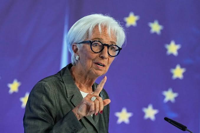 Λαγκάρντ: Δεν βλέπουμε ακόμη δευτερογενείς επιπτώσεις από τον πληθωρισμό