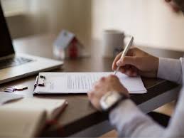 Ev kredisi almak isteyen kişilerin bankaların sunmuş olduğu konut(mortgage) kredilerine başvurur. Ev Kredisi Nasil Alinir Sartlari Nelerdir Ev Kredisi Rehberi