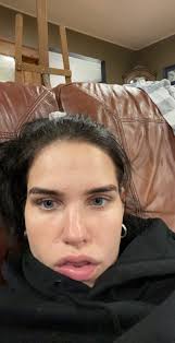 Maggie Sneed (@maggiesneed)