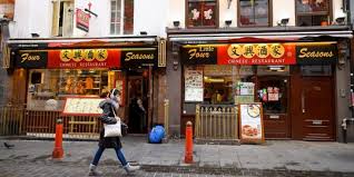 How will corona impact recruiting for pe assocs in london in the next months/ year? Foto Potret Sepi China Town Di London Di Tengah Wabah Virus Corona Merdeka Com