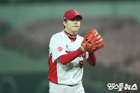 조시 린드블럼(두산 베어스) ▶올해의 타자: ì´í˜„ìš°ì˜ Mlb ì–'í˜„ì¢…ì€ Mlbì—ì„œ í†µí• ê¹Œ