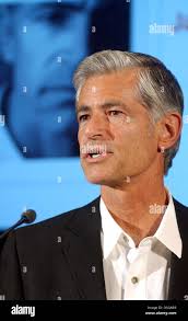 James nachtwey hi-res stock photography and images