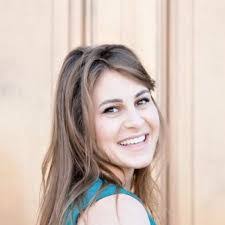 Nina Schell's Instagram, Twitter & Facebook