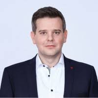 Christopher Holl Email & Phone Number