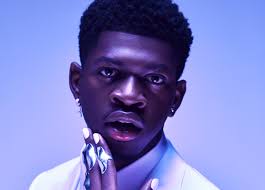 Take a look inside my brain the people always different but it always feel the same that's the real me. Selfcare Lil Nas X Kummert Sich Im Video Zu Sun Goes Down Um Sich Selbst