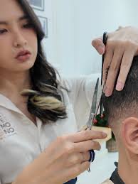 Thai Barber Bella