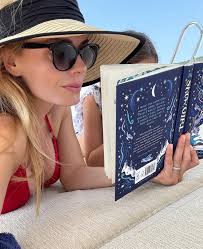 Katherine Jenkins 添加了1 张新照片。