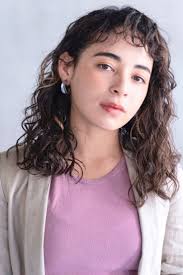 デジタルパーマ 外国人風パーマ ハイライト カーリーヘアー×Siena×可愛いにはコツがある!ナチュラルizumi×543287