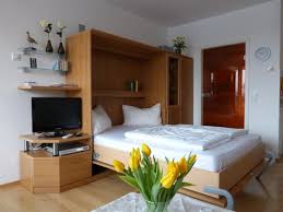 Vor 5 stunden ferienwohnung 241 fewo cuxhaven döse tiefgarage haus trafalgar cuxhaven, cuxhaven frei ab 22. Ferienwohnung Sonnenblick Haus Trafalgar In Cuxhaven Dose Mit Schwimmbad Cuxhaven Id 43527 Bei Urlaubstage De