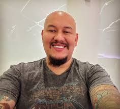 Darren Luff's Instagram, Twitter & Facebook