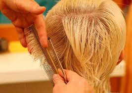 The horrific reaction had first caused her scalp to itch. Hairdressers Skin Damaged By Hair Dyes Reuters