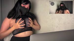 extraños reaccionan a mis grandes tetas naturales (ruleta de chat)