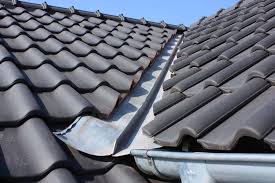 Flat roof, metal, asphalt, tile and more. How To Carry Out A Roof Valley Leak Repair