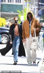Jacob and kaia are basically living together with kaia splitting her time between her parent's malibu mansion and jacob's home in the hollywood hills. 490 Kaia Gerber Ideas In 2021 Kaia Gerber Model Cindy Crawford