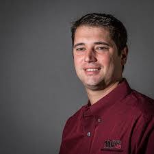 Kim Neill's Instagram, Twitter & Facebook