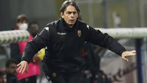 Rodrigo taddei of as roma and pippo inzaghi of ac milan compete for the ball during the serie a match between as roma and ac milan at stadio olimpico. Giudice Sportivo Una Giornata Di Squalifica A Gasperini E Pippo Inzaghi La Repubblica